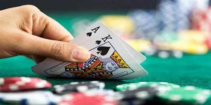 poker trực tuyến